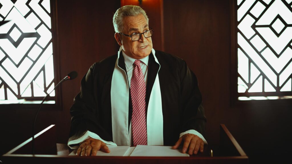 A courtroom scene showing a legal expert providing testimony related to an expert witness injury case.