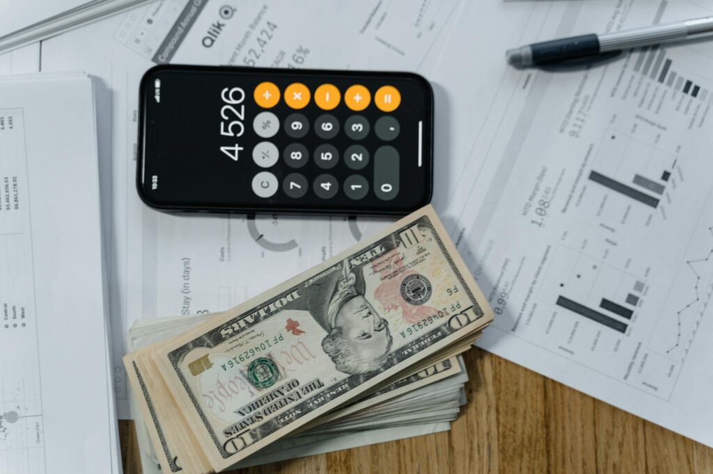 Chart showing average settlement amounts for different injuries using a personal injury calculator