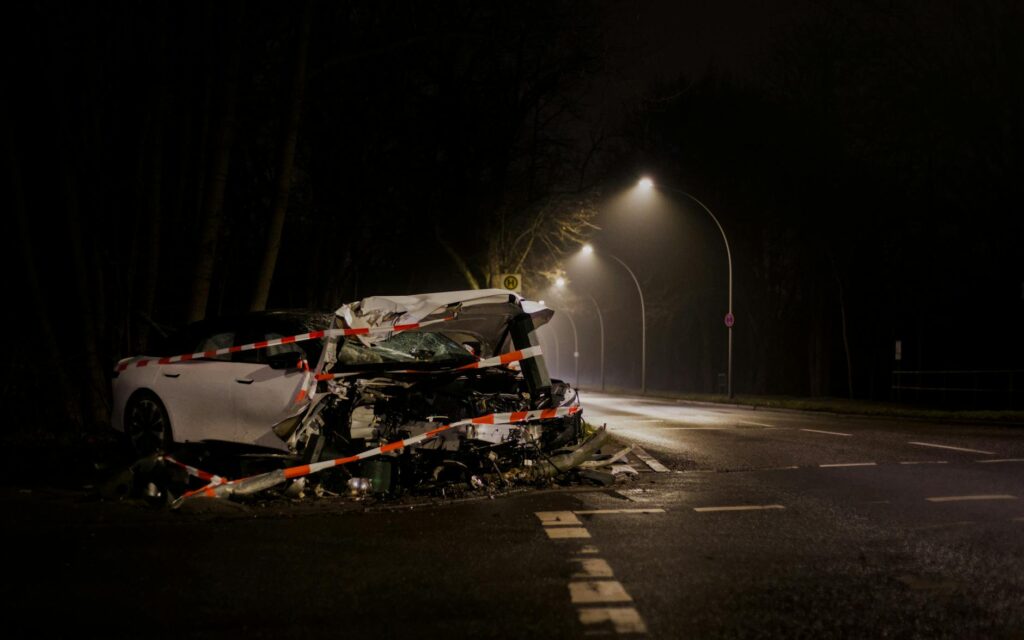 Image illustrating the steps involved in the car accident claim process. Use the steps outlined after a car accident for c…