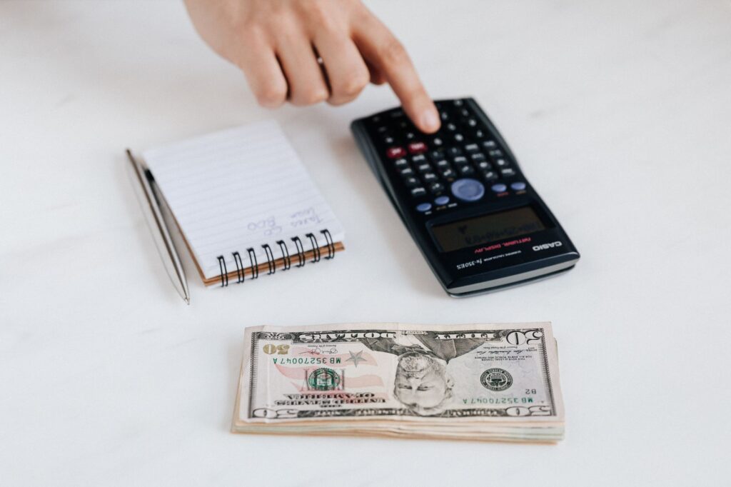 A calculator with various income types to help determine average weekly earnings. — calculate lost wages injury claim