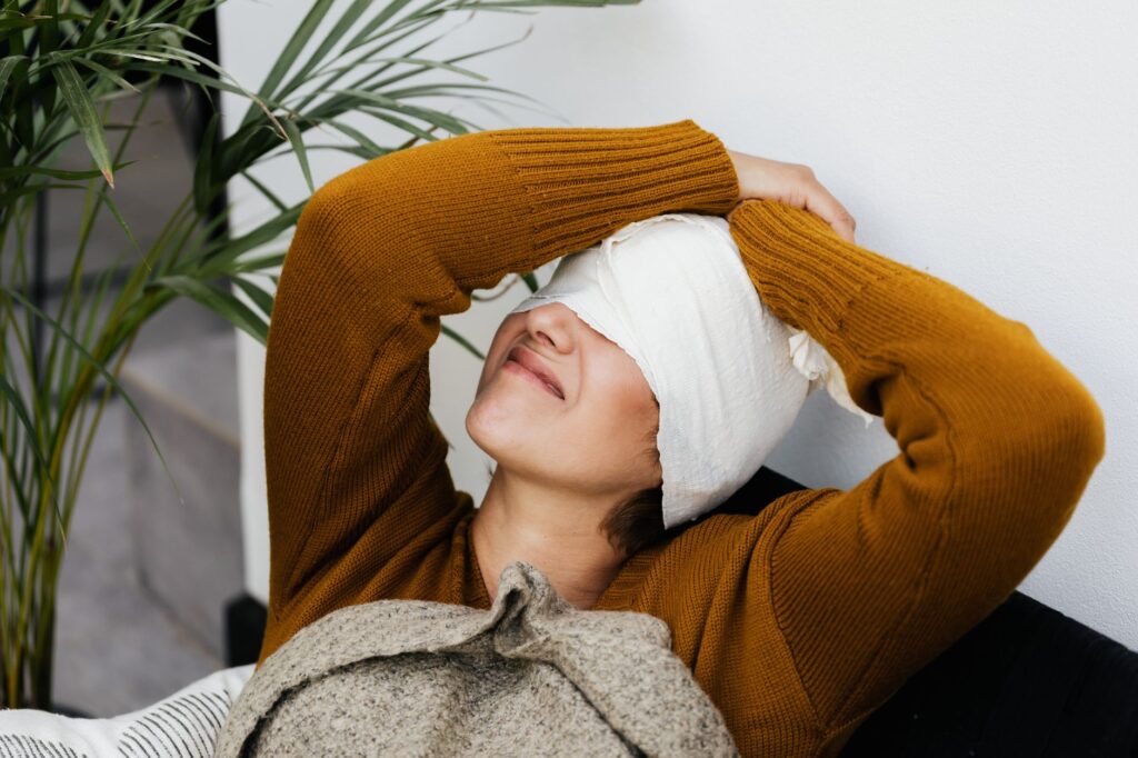 A graphic depicting common challenges faced during the injury claim process
