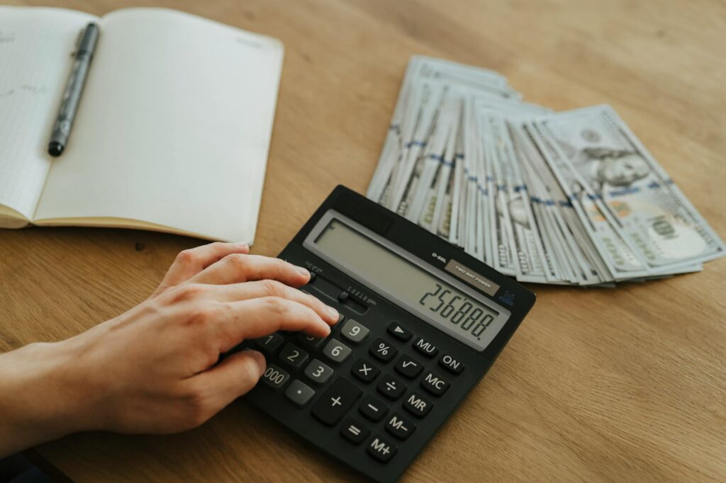 A visual representation of how to calculate average weekly earnings from financial records — calculate lost wages injury…