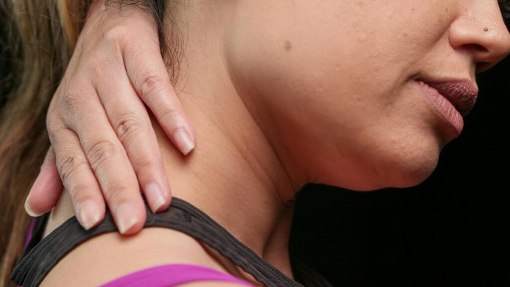 Diagram of common neck injuries and their symptoms related to neck injury settlement average