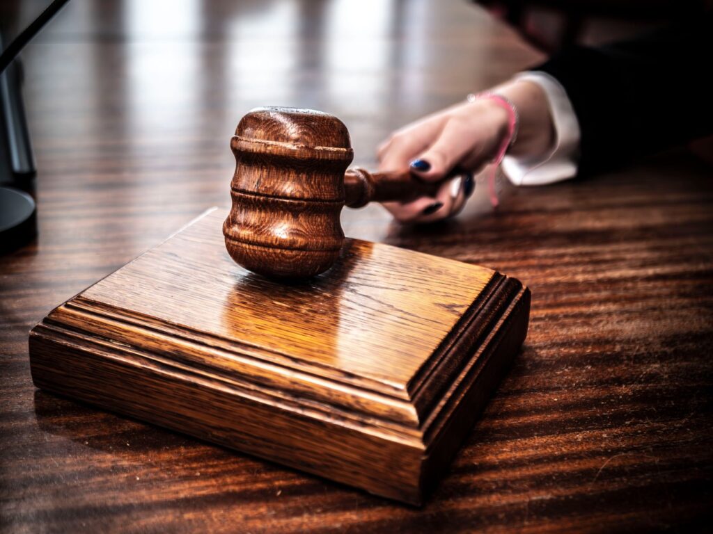 A courtroom scene depicting a personal injury case in progress. — pain and suffering injury claims