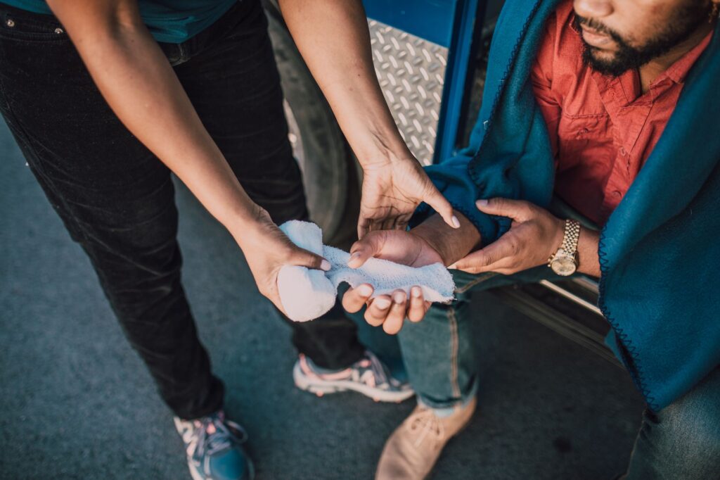 A graphic showing common types of injuries and their first aid responses. — steps after an injury