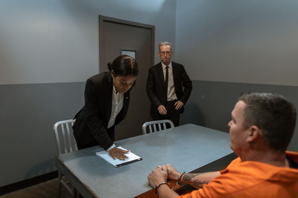 A lawyer preparing a witness for court. — witnesses in injury claims