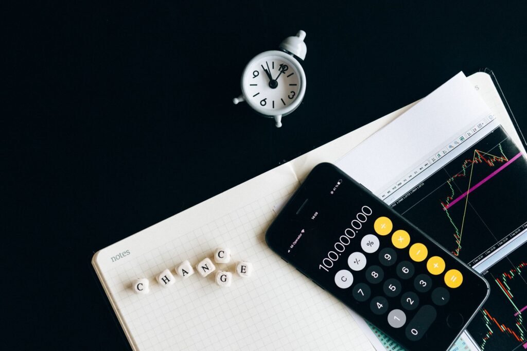 A chart comparing current and future earnings for accurate wage loss calculations. — mistakes injury claim calculation