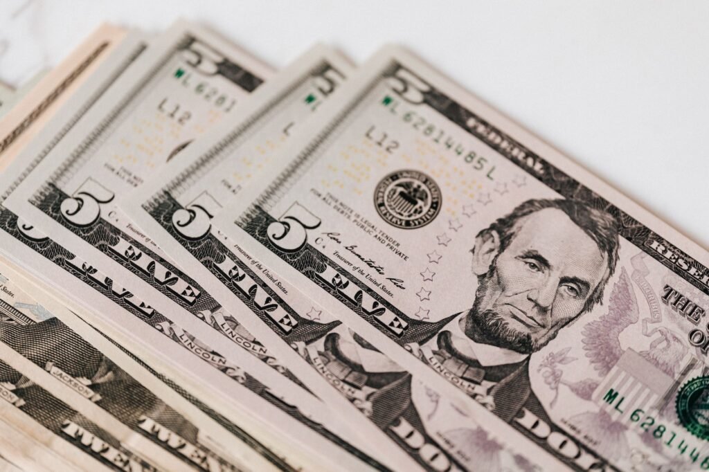 A visual representation of common injury claim settlement amounts. — filing an injury claim