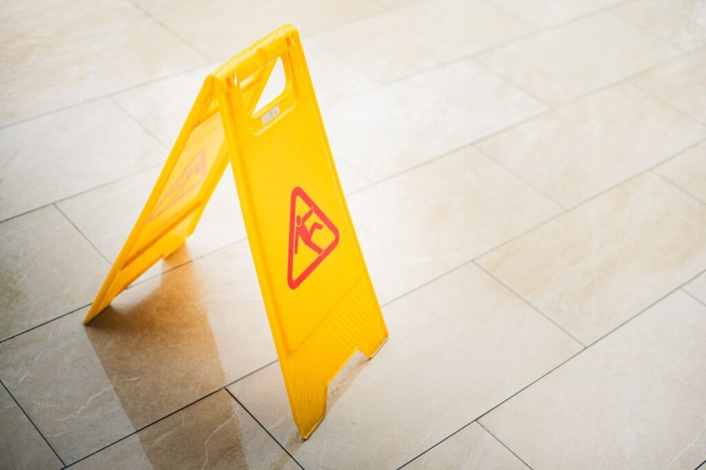 Flowchart explaining liability establishment in injury claims. — factors affecting injury claim