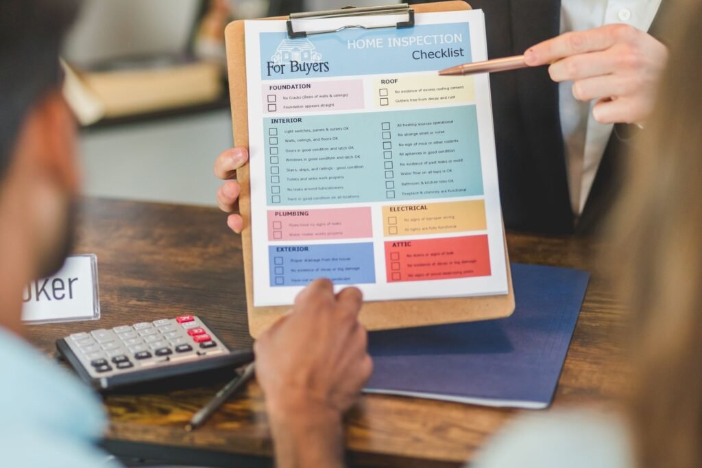 A checklist with items to prepare before meeting an injury lawyer. — prepare for injury claim consultation