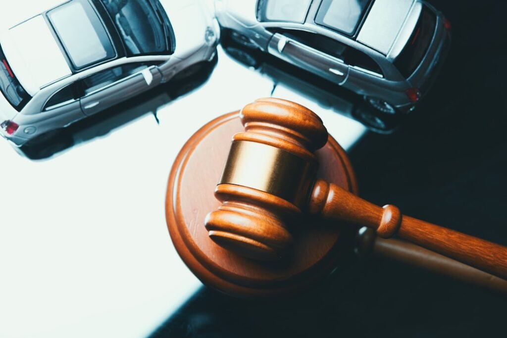 Diagram illustrating factors that influence car accident claims. — injury claim calculator car accident