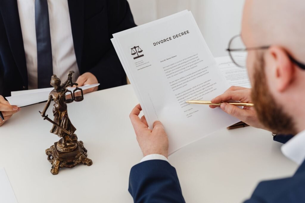 image of a checklist for hiring a personal injury attorney — choosing injury attorney