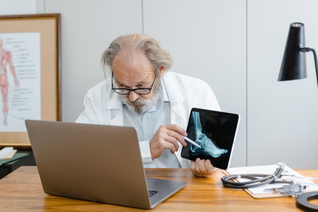 A diagram explaining types of medical evidence used in claims related to medical records injury claims
